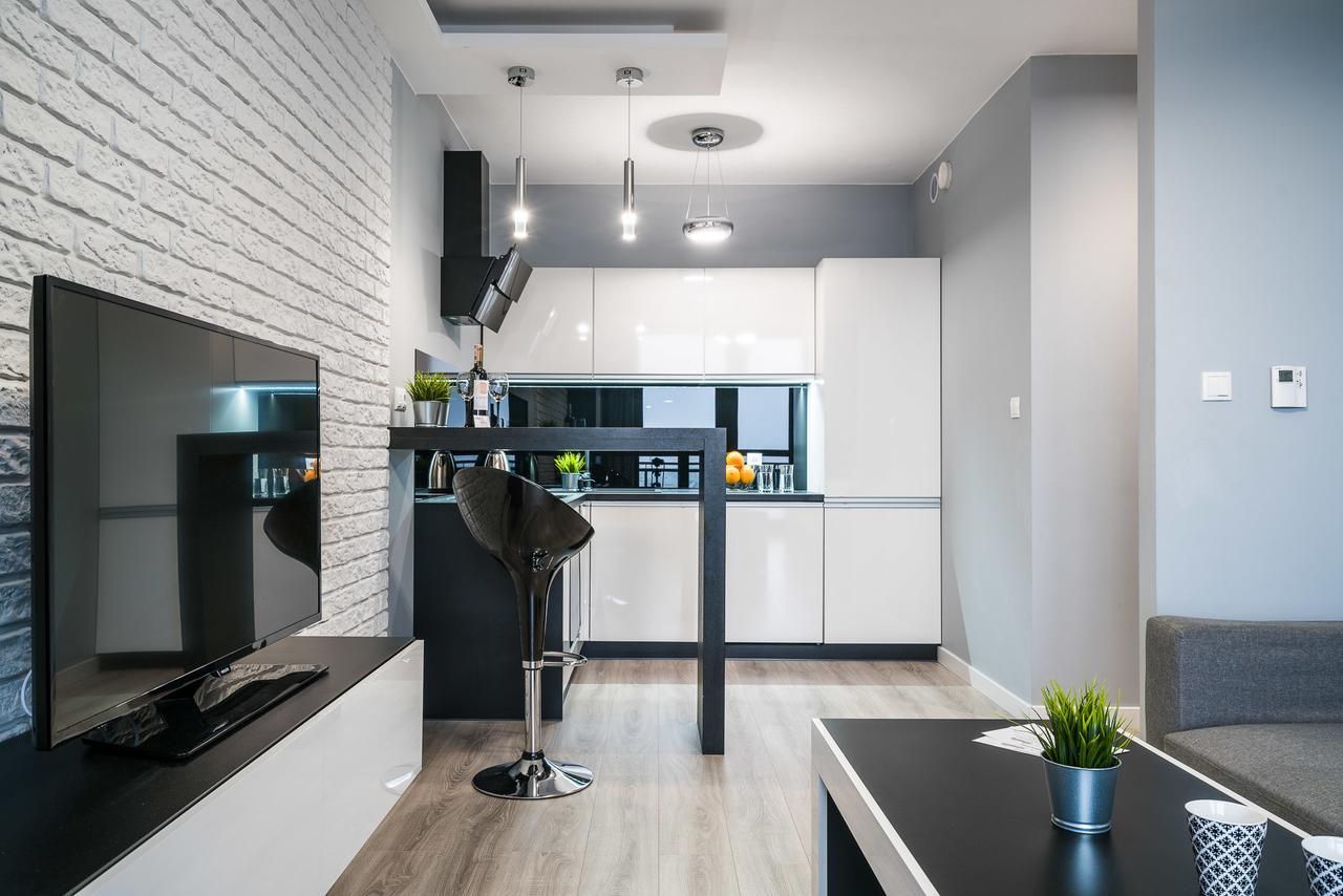 Ferienwohnung RentPlanet - Odra Tower Breslau Exterior foto