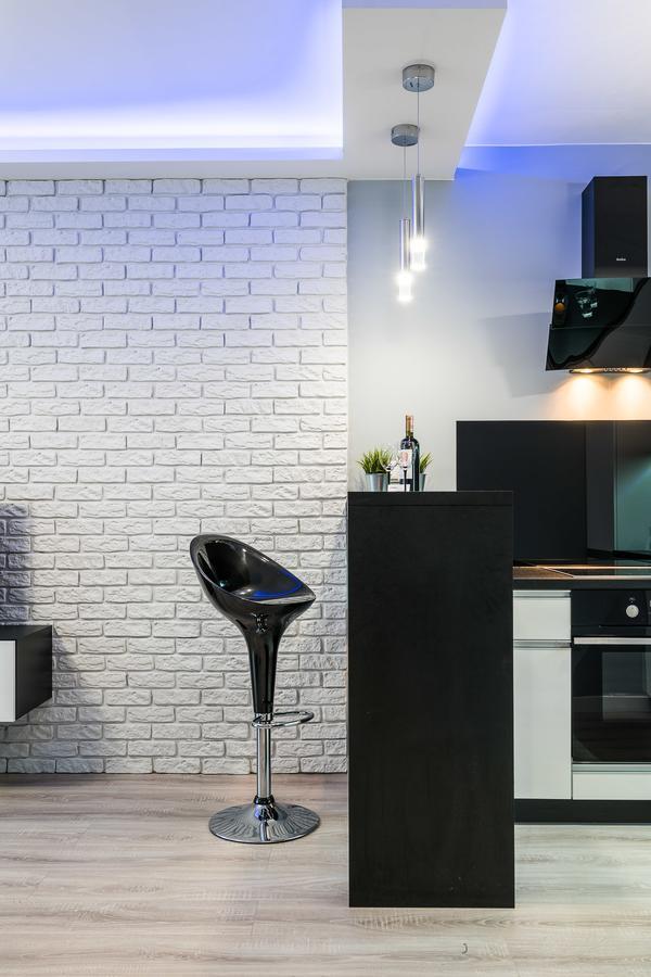 Ferienwohnung RentPlanet - Odra Tower Breslau Exterior foto