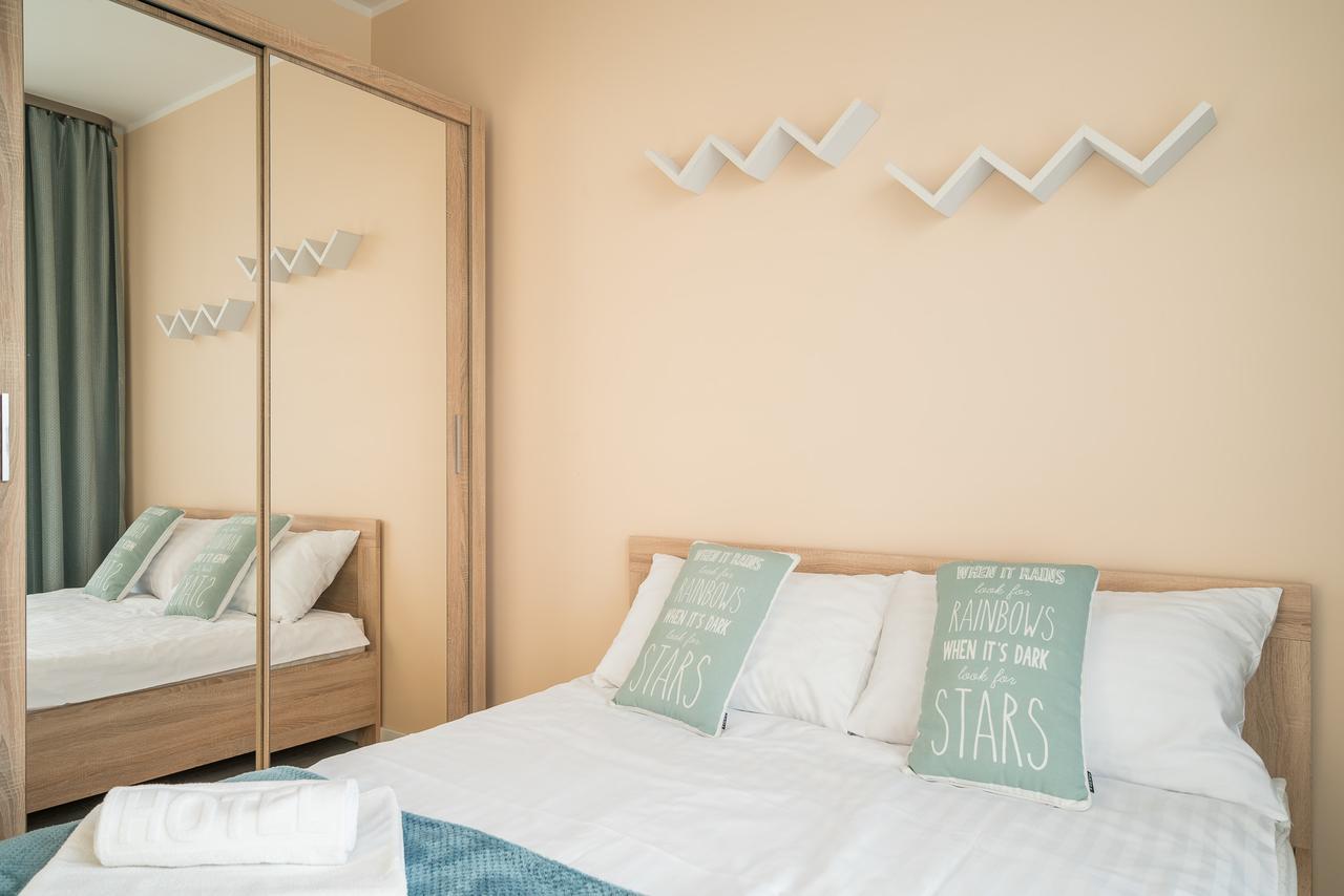 Ferienwohnung RentPlanet - Odra Tower Breslau Exterior foto