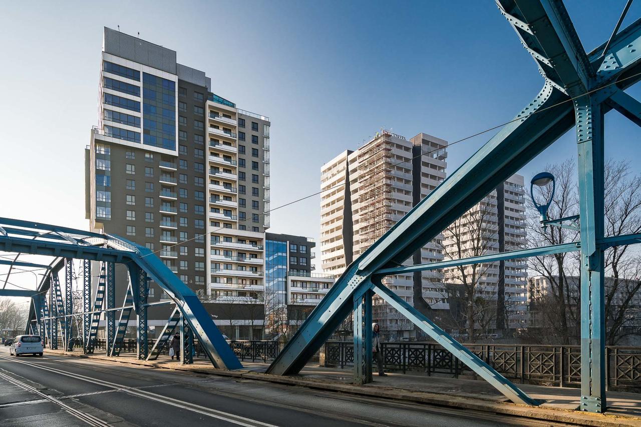Ferienwohnung RentPlanet - Odra Tower Breslau Exterior foto