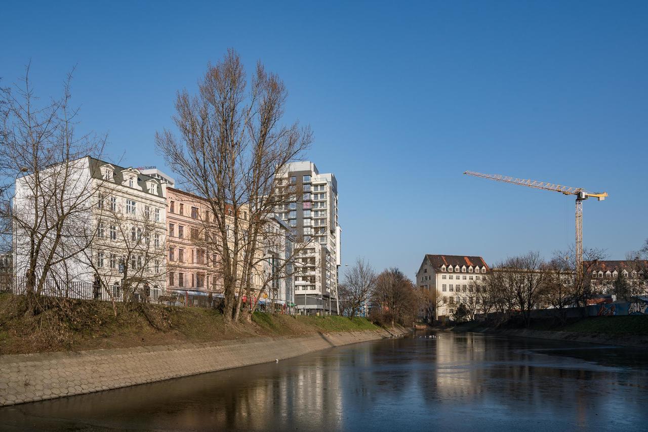 Ferienwohnung RentPlanet - Odra Tower Breslau Exterior foto